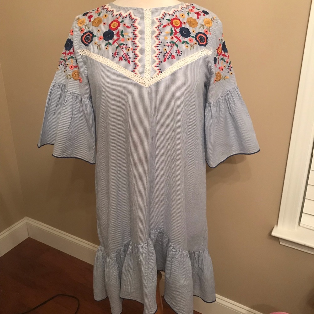 Zara floral beaded bell sleeve dress